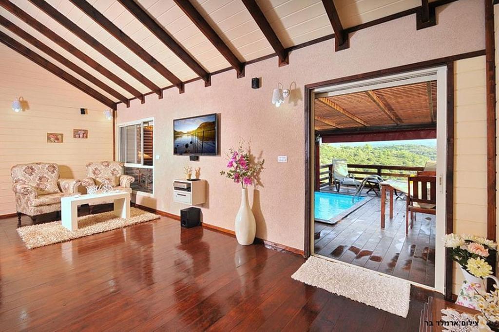 Between Sunrise And Sunset Suites Ya'ara 외부 사진
