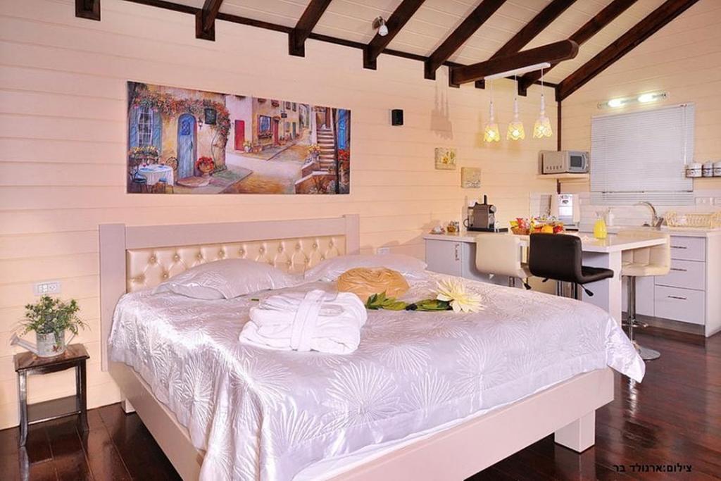 Between Sunrise And Sunset Suites Ya'ara 외부 사진