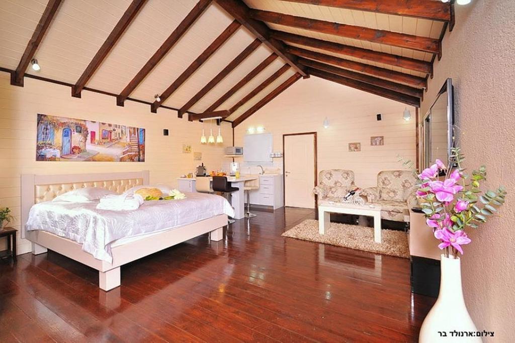 Between Sunrise And Sunset Suites Ya'ara 외부 사진